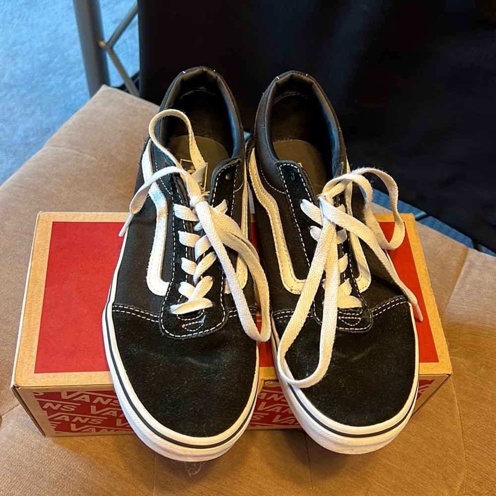 Vans-black & white